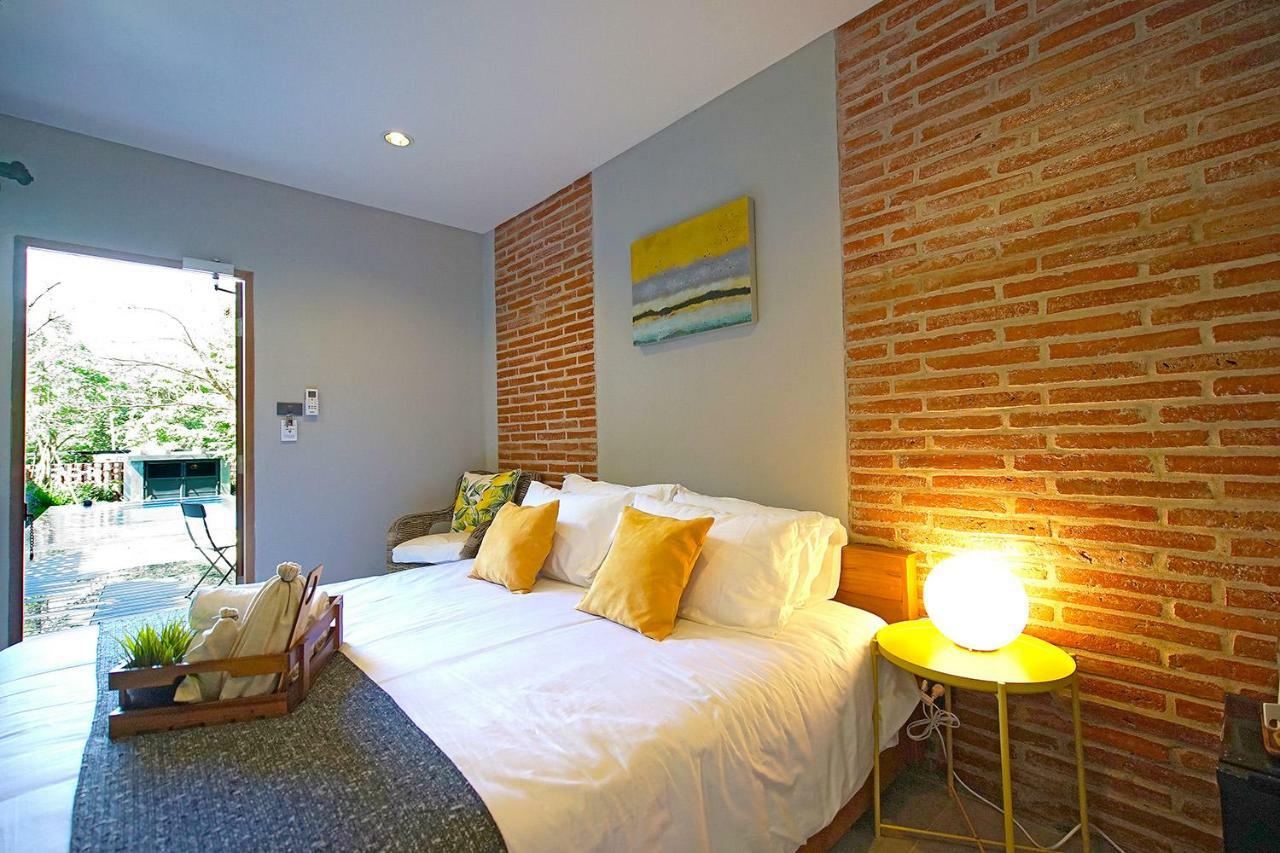 Yellow Pillow Village Chiang Mai Exterior foto